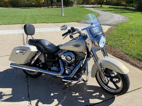 2014 Harley-Davidson, dovoz USA — foto 2 z 12