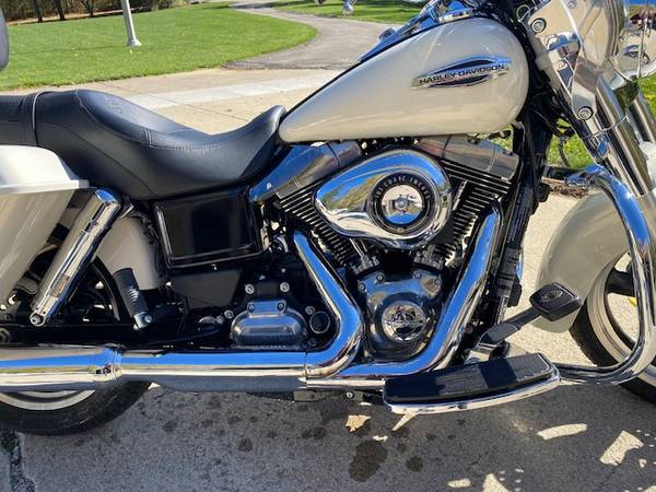 2014 Harley-Davidson, dovoz USA — foto 3 z 12