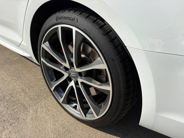 2019 Audi, dovoz Kanada — foto 10 z 12