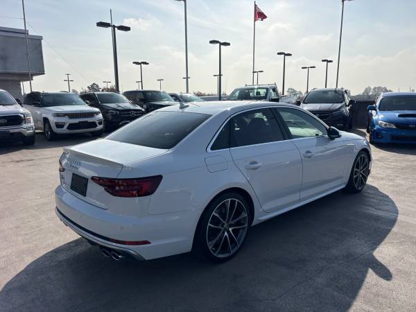 2019 Audi, dovoz Kanada — foto 6 z 12