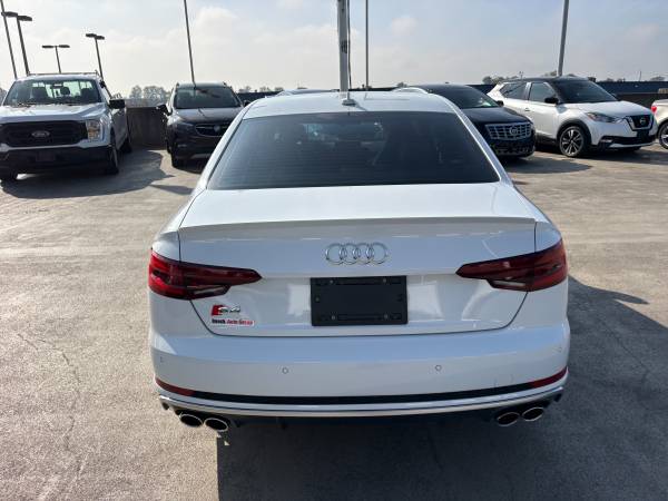 2019 Audi, dovoz Kanada — foto 8 z 12