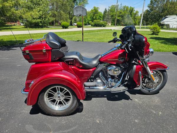 2013 Harley-Davidson, dovoz USA — foto 2 z 9
