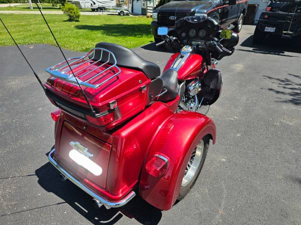 2013 Harley-Davidson, dovoz USA — foto 3 z 9