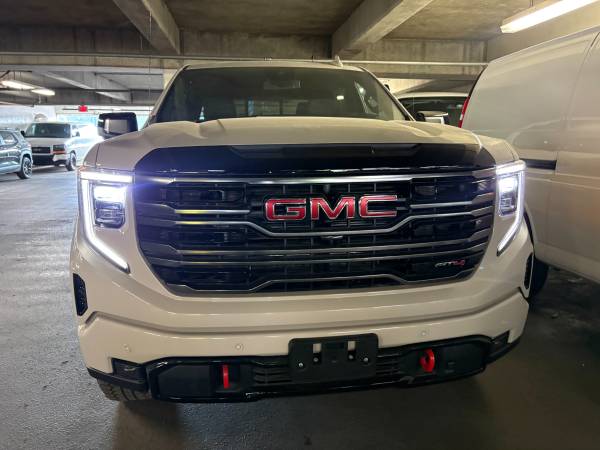 2026 GMC, dovoz Kanada — foto 3 z 12