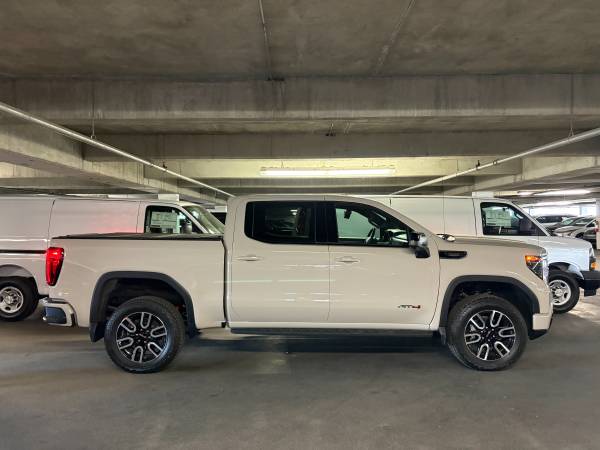 2026 GMC, dovoz Kanada — foto 7 z 12