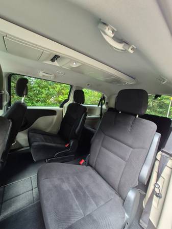 2014 Chrysler, dovoz Kanada — foto 10 z 12