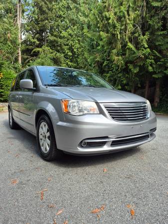 2014 Chrysler, dovoz Kanada — foto 8 z 12