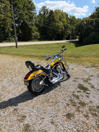 2004 Harley-Davidson, dovoz USA — foto 4 z 8