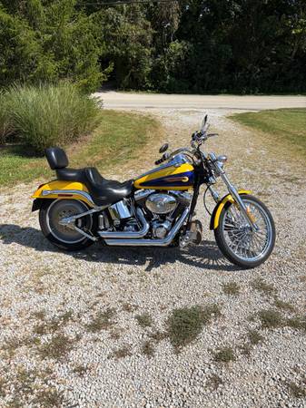 2004 Harley-Davidson, dovoz USA — foto 5 z 8