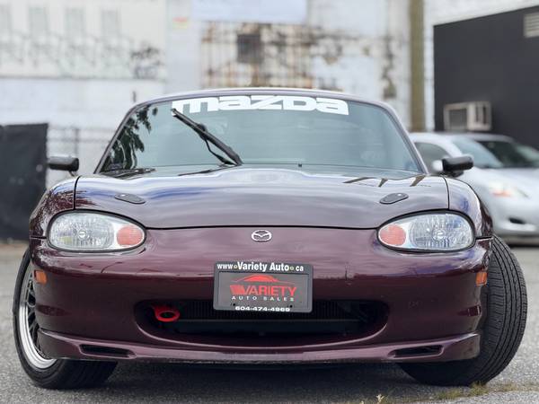 2000 Mazda, dovoz Kanada — foto 7 z 12