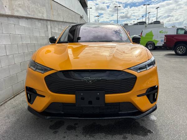 2022 Ford, dovoz Kanada — foto 3 z 12