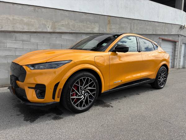 2022 Ford, dovoz Kanada — foto 4 z 12