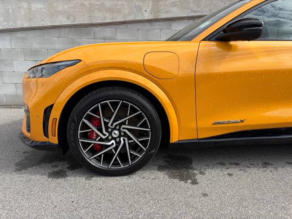 2022 Ford, dovoz Kanada — foto 5 z 12