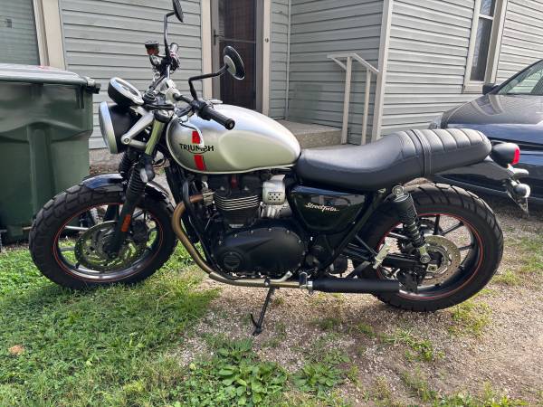 2017 Triumph, dovoz USA — foto 2 z 5