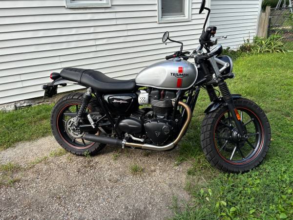 2017 Triumph, dovoz USA — foto 3 z 5