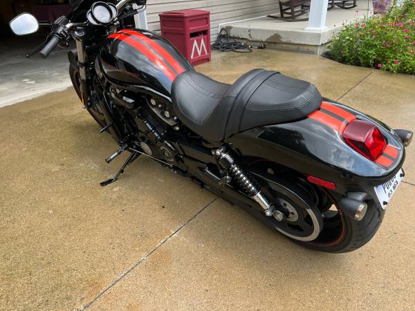 2008 Harley-Davidson, dovoz USA — foto 12 z 12