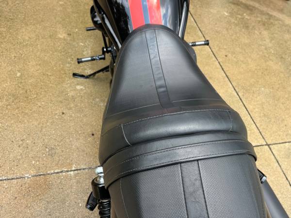 2008 Harley-Davidson, dovoz USA — foto 8 z 12