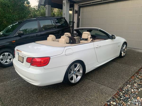 2011 BMW, dovoz Kanada — foto 9 z 12
