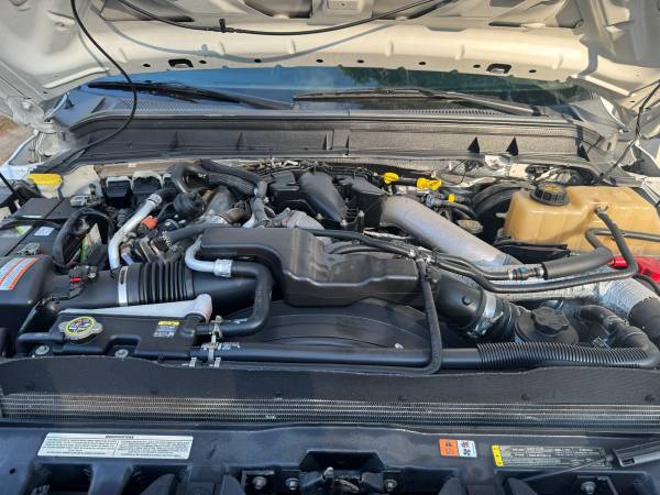 2012 Ford, dovoz Kanada — foto 10 z 12
