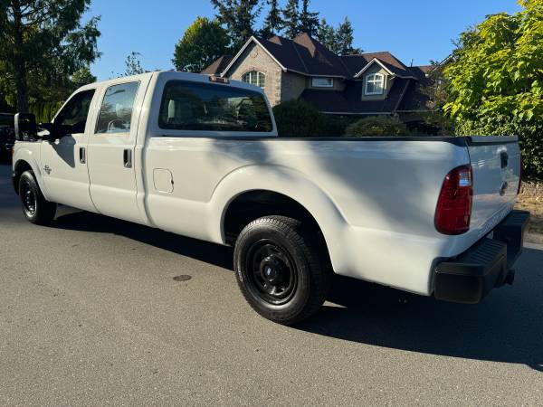 2012 Ford, dovoz Kanada — foto 2 z 12