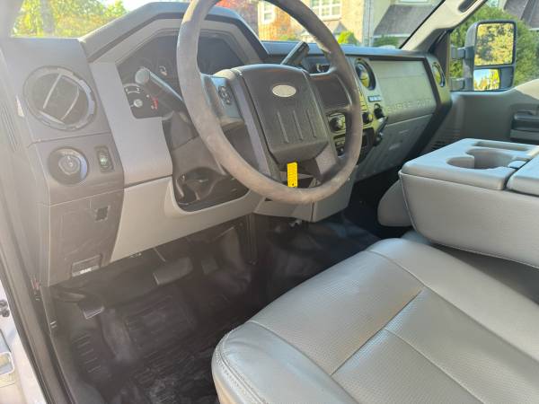 2012 Ford, dovoz Kanada — foto 9 z 12