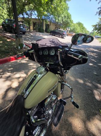 2014 Harley-Davidson, dovoz USA — foto 4 z 10