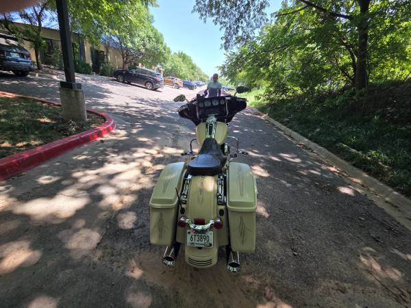 2014 Harley-Davidson, dovoz USA — foto 6 z 10
