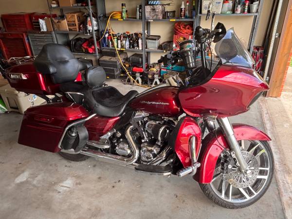 2016 Harley-Davidson, dovoz USA — foto 2 z 9