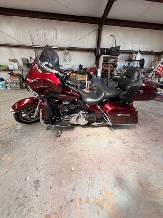 2015 Harley-Davidson, dovoz USA — foto 2 z 8
