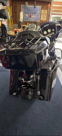 2012 Harley-Davidson, dovoz USA — foto 5 z 7