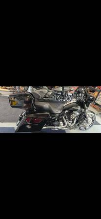 2012 Harley-Davidson, dovoz USA — foto 7 z 7