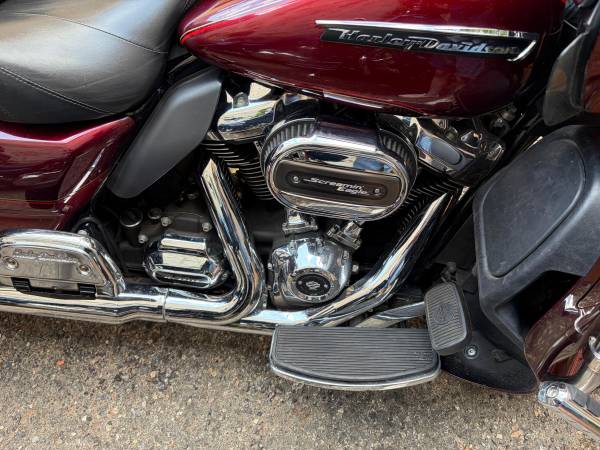 2017 Harley-Davidson, dovoz USA — foto 11 z 12