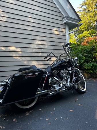 2011 Harley-Davidson, dovoz USA — foto 2 z 2