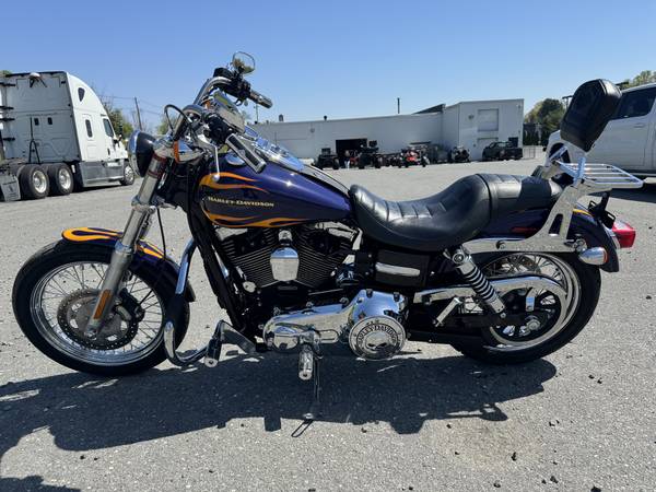 2012 Harley-Davidson, dovoz USA — foto 2 z 12