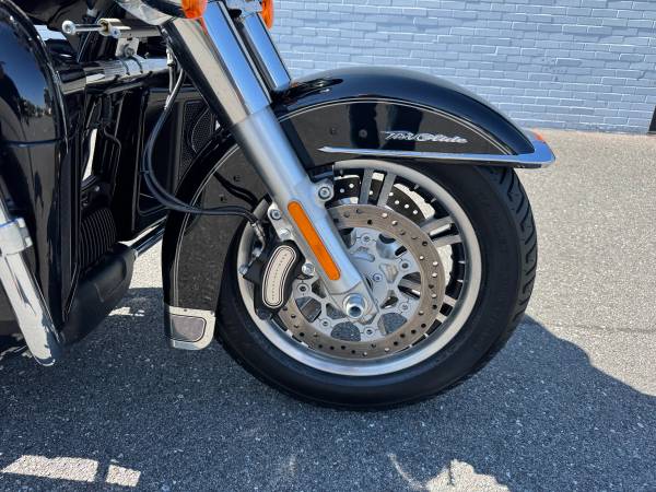 2017 Harley-Davidson, dovoz USA — foto 7 z 12