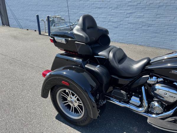 2017 Harley-Davidson, dovoz USA — foto 9 z 12