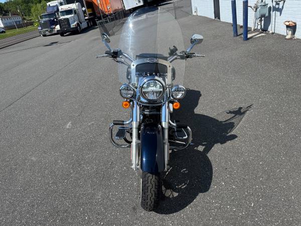 2012 Harley-Davidson, dovoz USA — foto 3 z 12