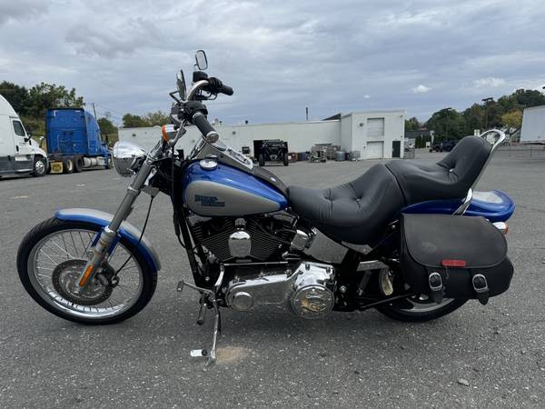 2009 Harley-Davidson, dovoz USA — foto 2 z 12