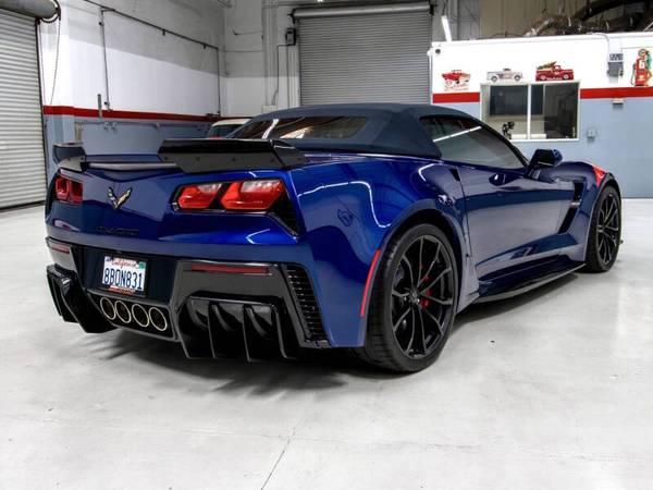 2017 Chevrolet, dovoz USA — foto 4 z 11