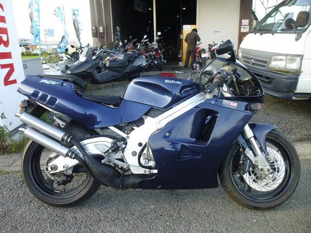 スズキ RGV250ガンマ, dovoz Japonsko — foto 1 スズキ RGV250ガンマ, dovoz Japonsko — foto 1