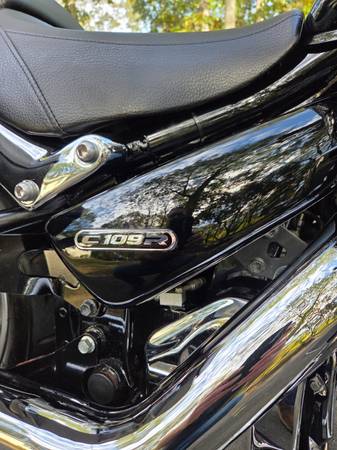 2008 Suzuki, dovoz USA — foto 4 z 5