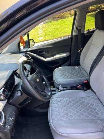 2017 Chevrolet, dovoz USA — foto 9 z 10