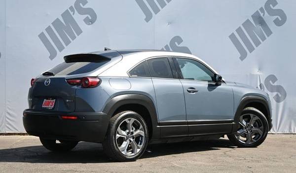 2022 Mazda, dovoz USA — foto 5 z 12