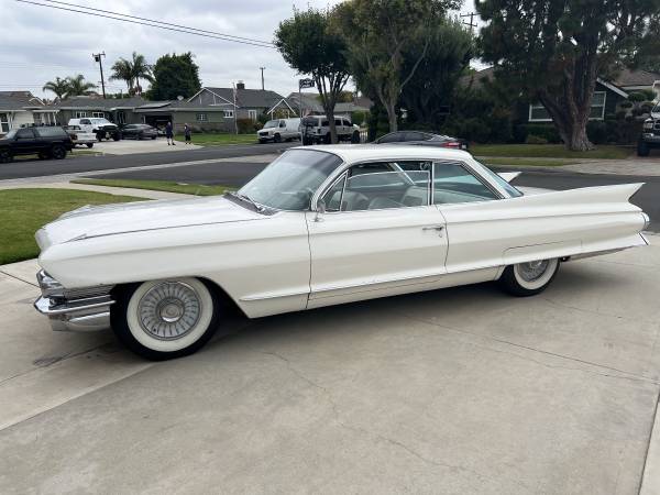 Cadillac, dovoz USA — foto 7 z 12
