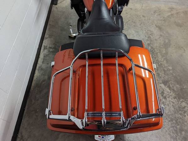 2011 Harley-Davidson, dovoz USA — foto 12 z 12