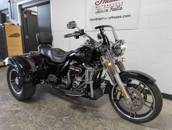 2018 Harley-Davidson, dovoz USA — foto 10 z 12