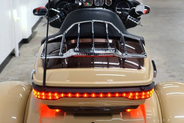 2014 Harley-Davidson, dovoz USA — foto 6 z 12