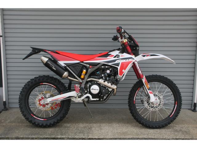 Fantic XEF125, dovoz Japonsko — foto 1 Fantic XEF125, dovoz Japonsko — foto 1
