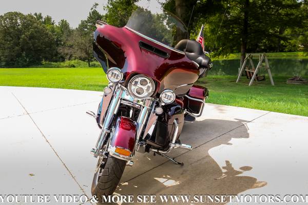 2014 Harley-Davidson, dovoz USA — foto 2 z 12