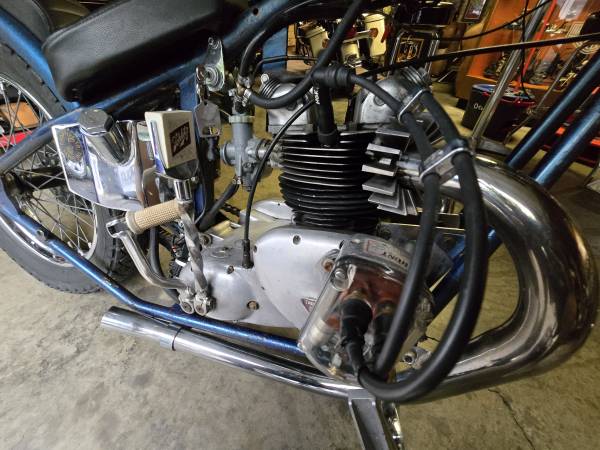Triumph, dovoz USA — foto 4 z 8